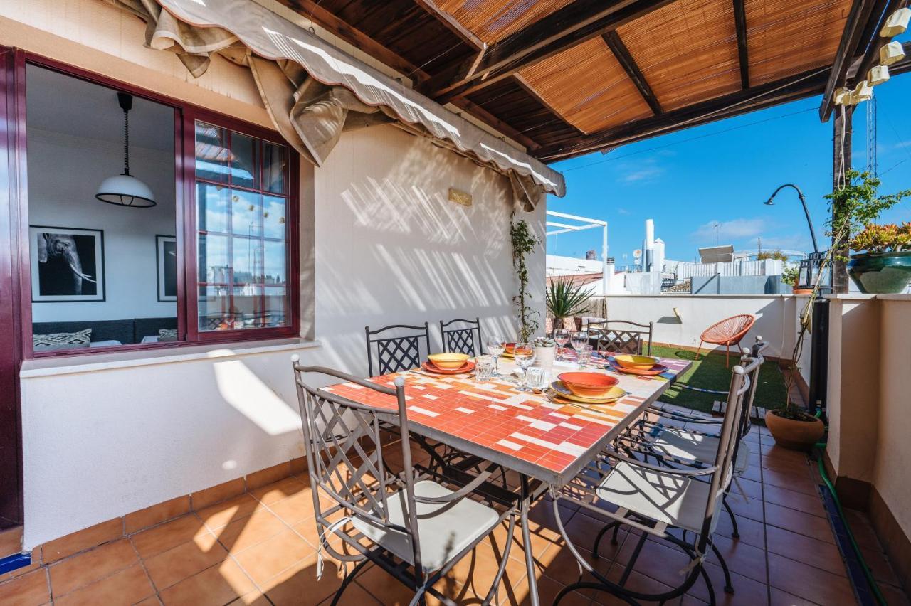 Homeyseville-Amazing Penthouse Giralda Views 8 Pax, Parking Optional Kültér fotó