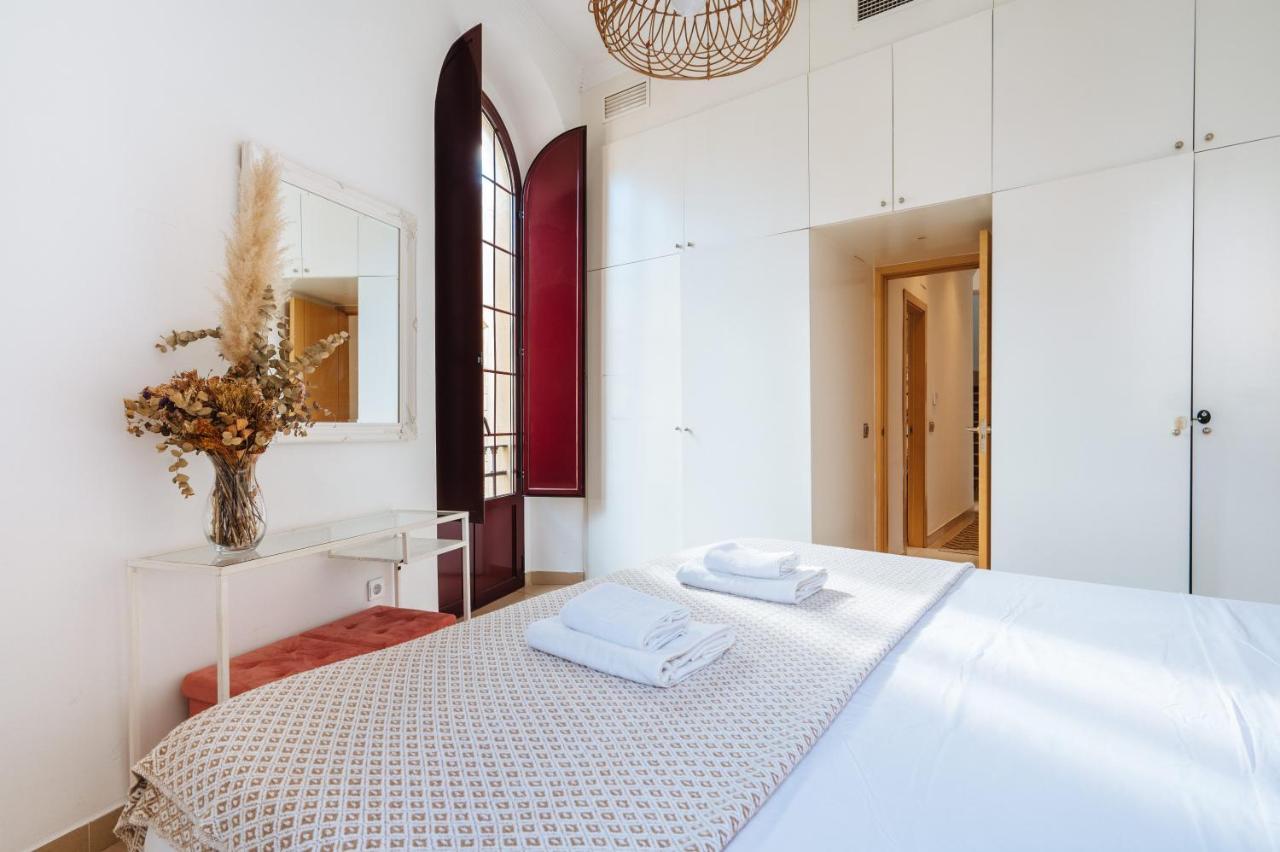 Homeyseville-Amazing Penthouse Giralda Views 8 Pax, Parking Optional Kültér fotó